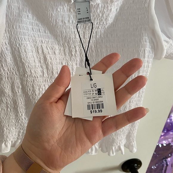 BRAND NEW WHITE TOP ❤️ - Picture 4 of 4